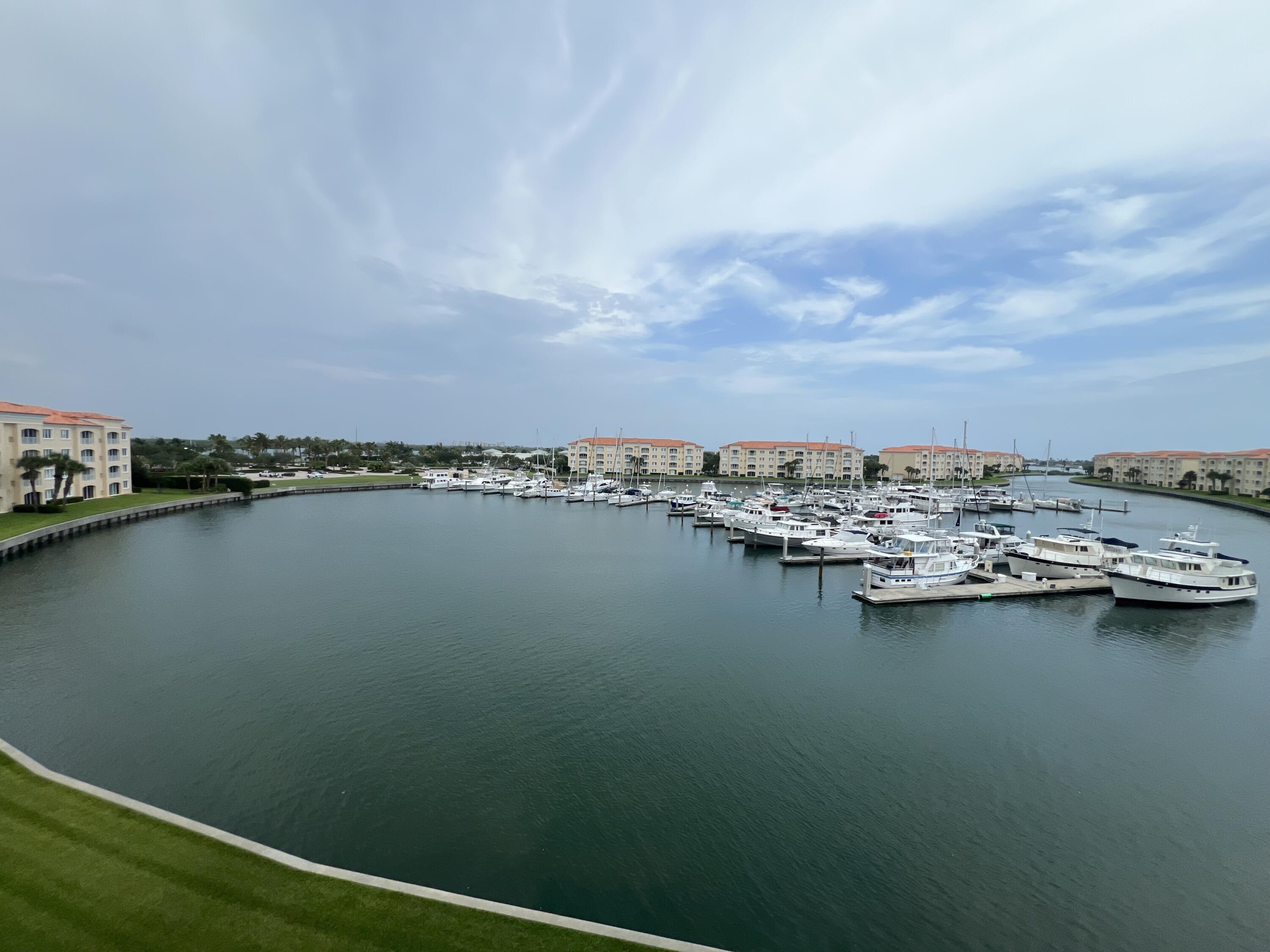 En Renta 13 Harbour Isles Drive W PH02, Fort Pierce, FL 34949, Fort Pierce, FL 34949