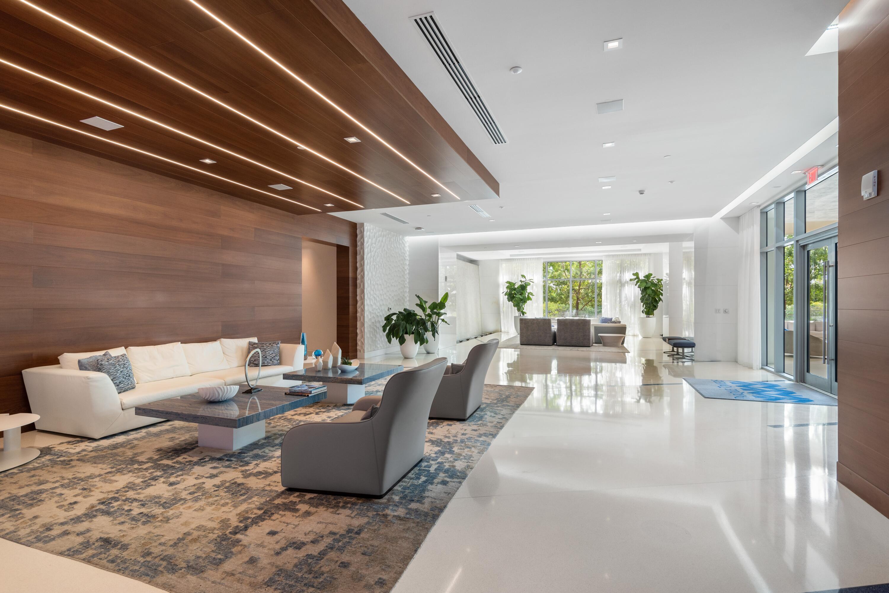 Alquilada 300 Sunny Isles Boulevard 4-2408, Sunny Isles Beach, FL 33160, Sunny Isles Beach, FL 33160