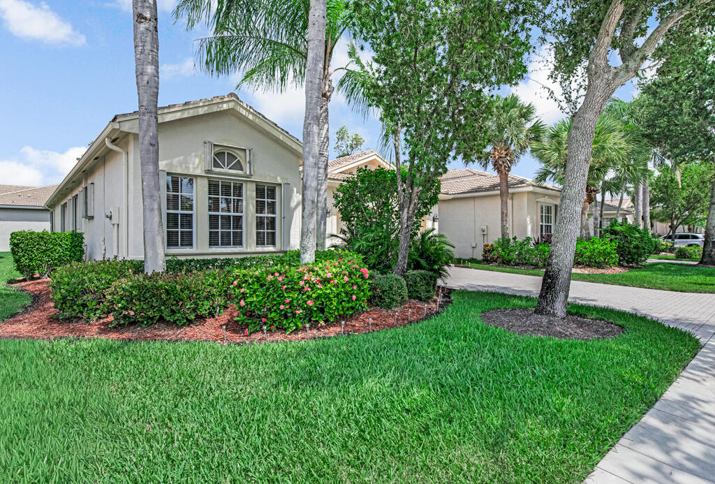 Vendido 7718 OCEAN SUNSET Drive, Lake Worth, FL 33467, Lake Worth, FL 33467