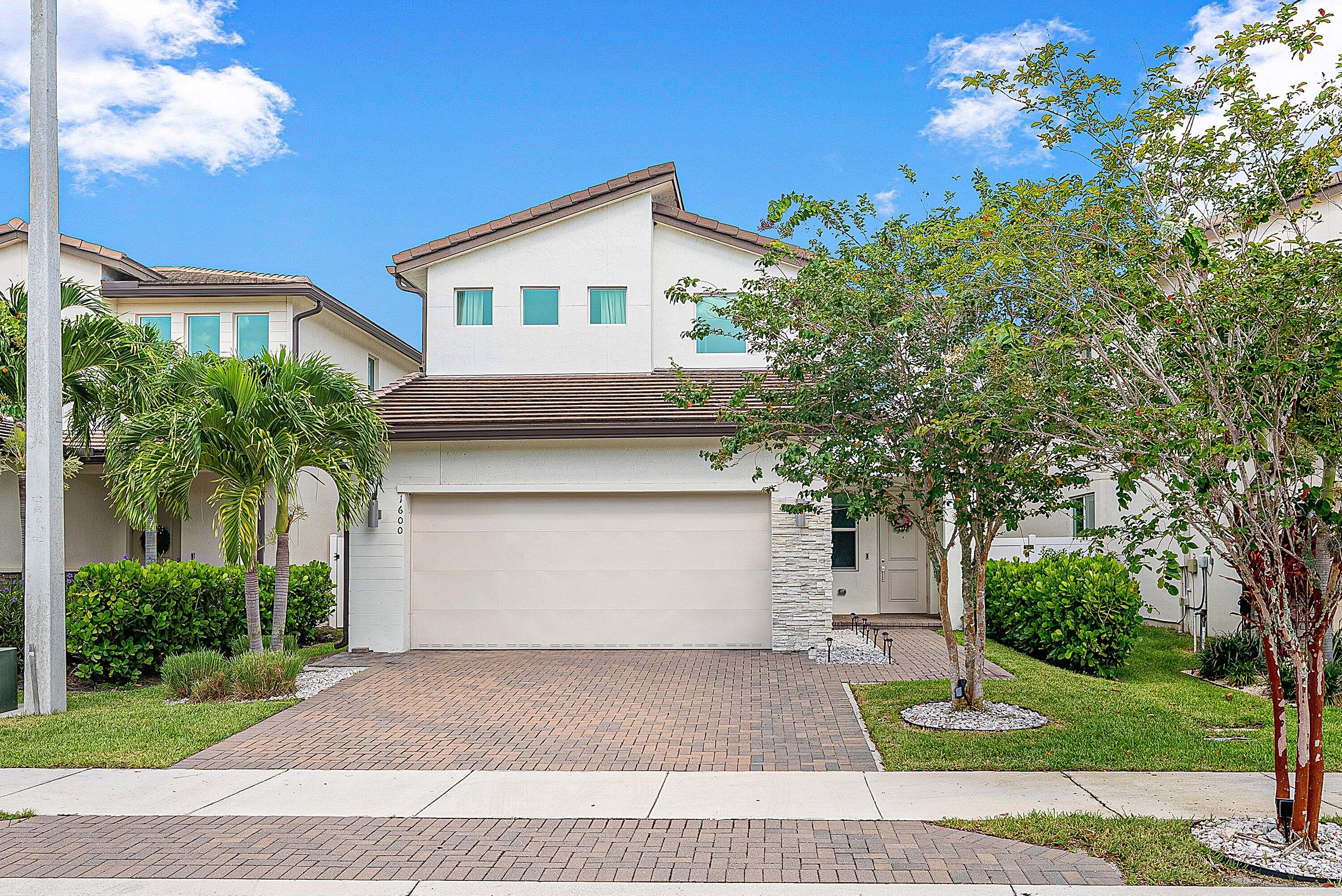 En Venta 1600 Verawood Lane, Delray Beach, FL 33445, Delray Beach, FL 33445