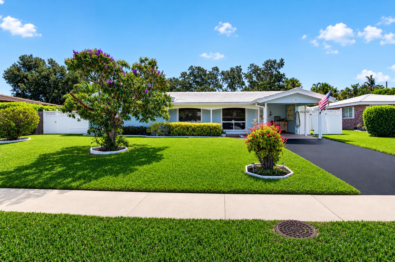 Foto de propiedad en 200 SW 7th Avenue, Boca Raton, FL 33486 Boca Raton con MLS# 