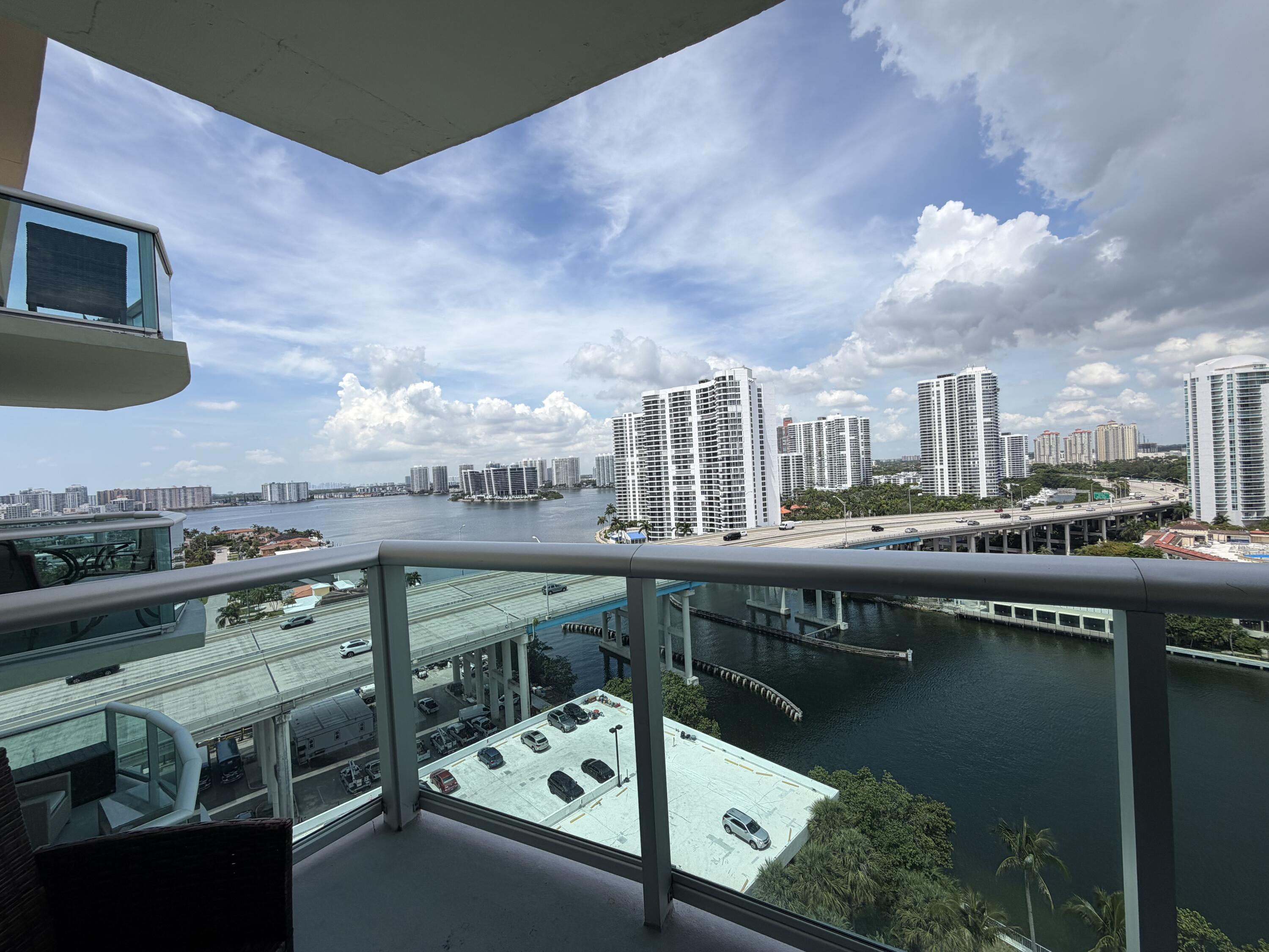 En Venta 19390 COLLINS Avenue 1603, Sunny Isles Beach, FL 33160, Sunny Isles Beach, FL 33160