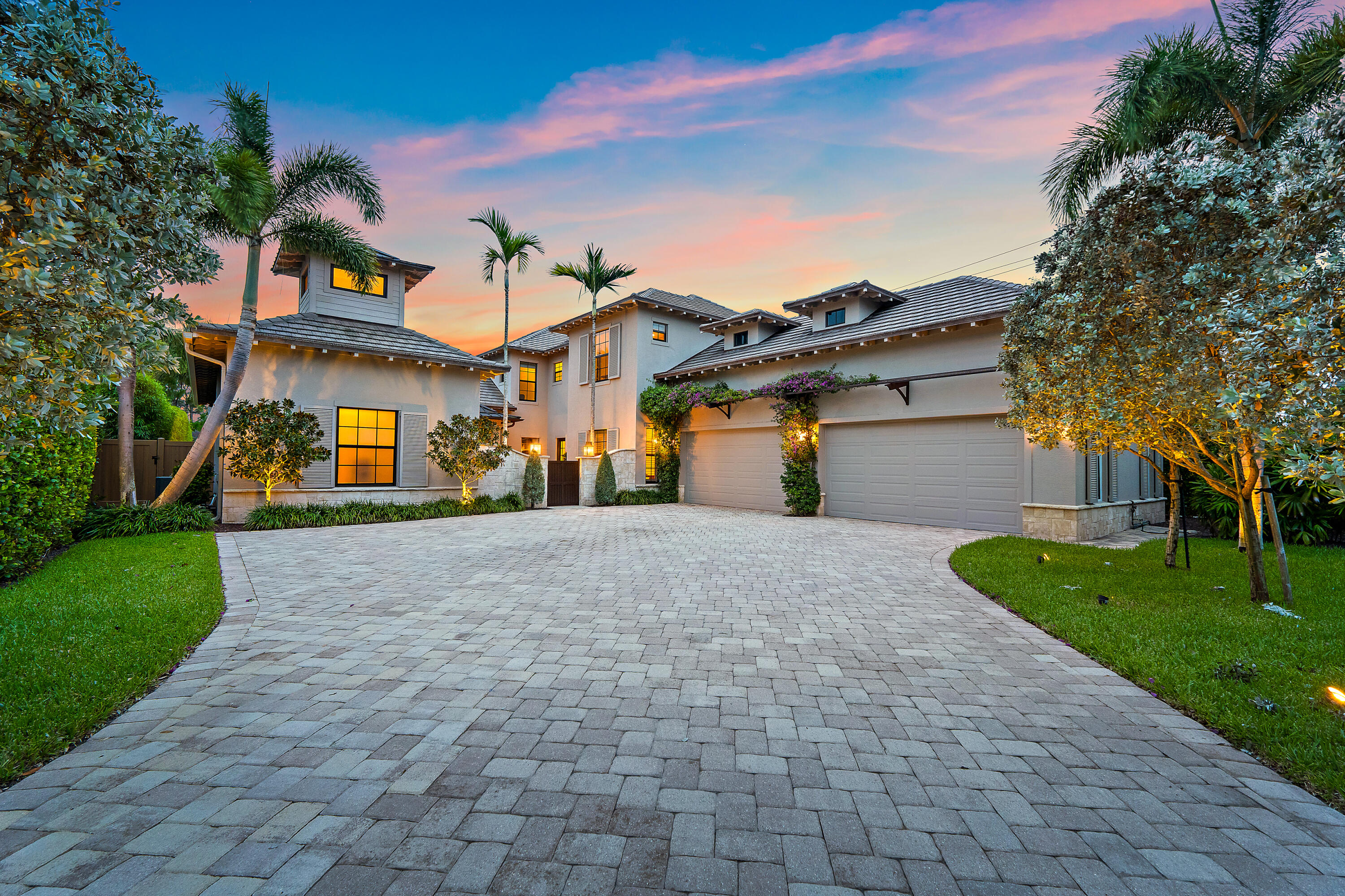 Foto de propiedad en 18610 SE Saint Augustine Way, Tequesta, FL 33469 Tequesta con MLS# 