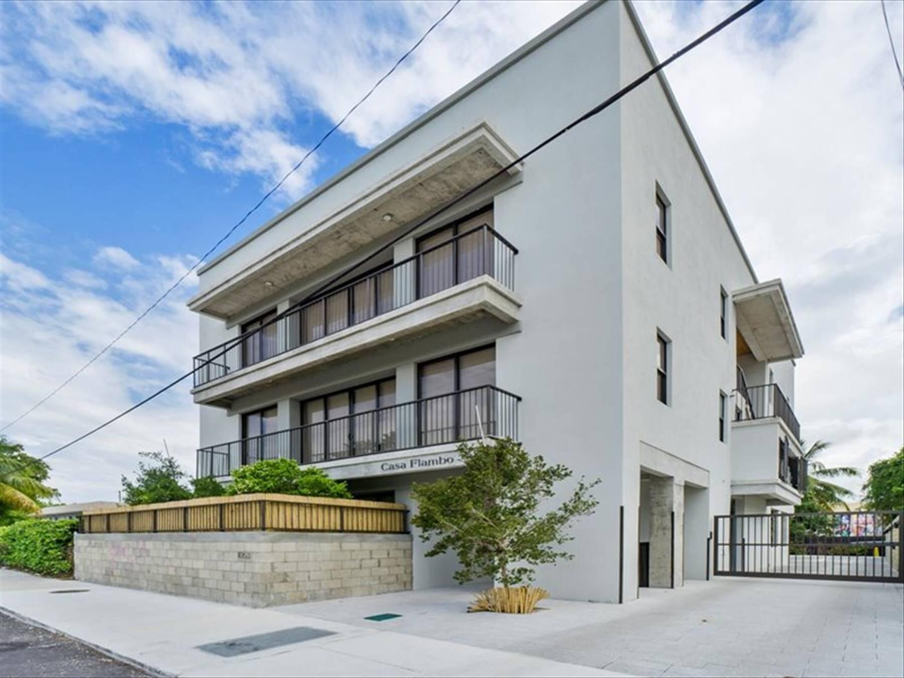 En Venta 1053 NW 29th Street Casa Flambo, Miami, FL 33127, Miami, FL 33127