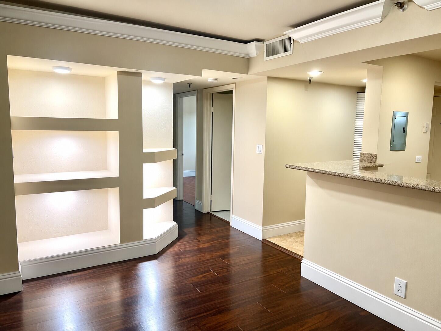 Foto de propiedad en 9235 SW 8th Street 304, Boca Raton, FL 33428 Boca Raton con MLS#