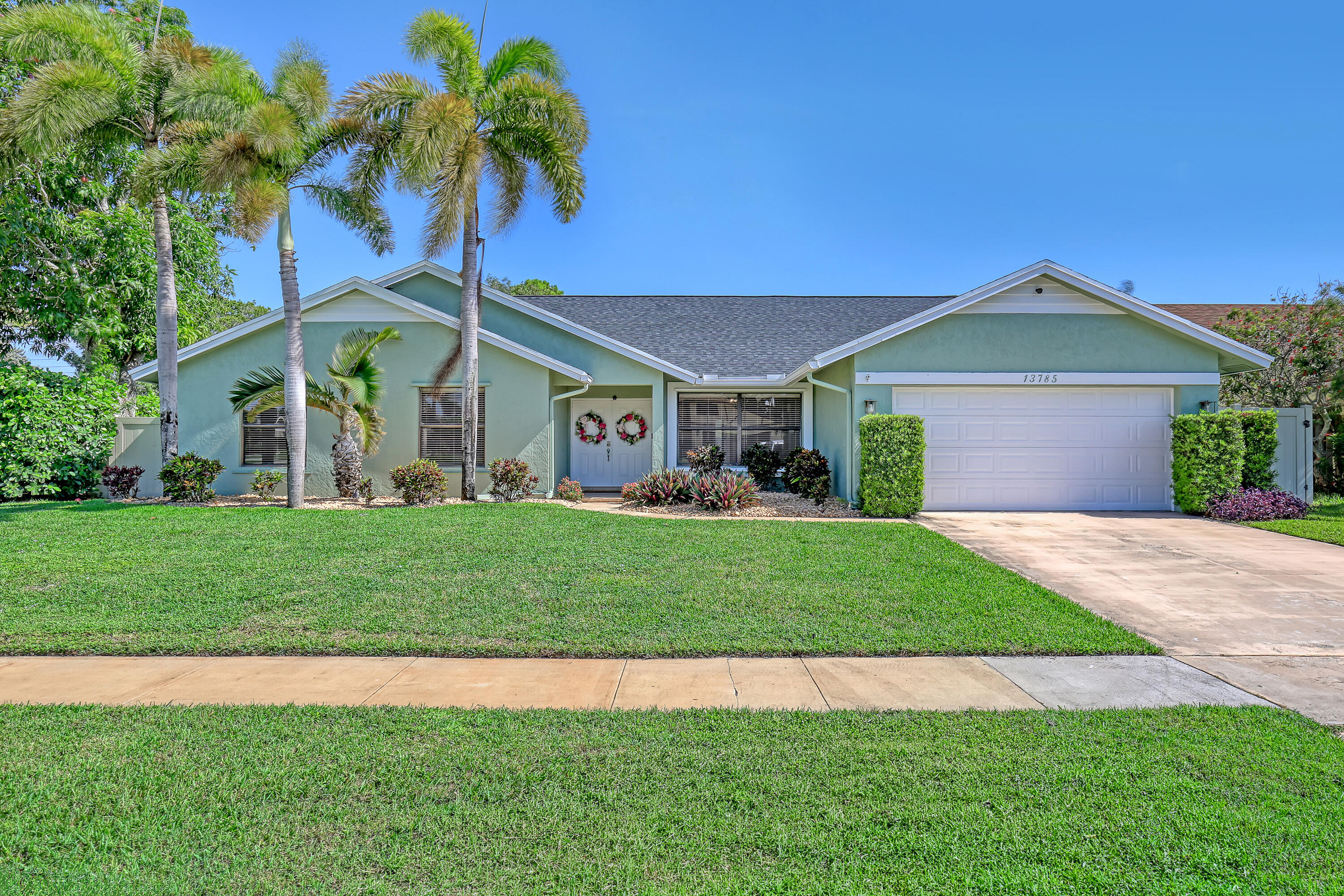 Foto de propiedad en 13785 Exotica Lane, Wellington, FL 33414 Wellington con MLS# 