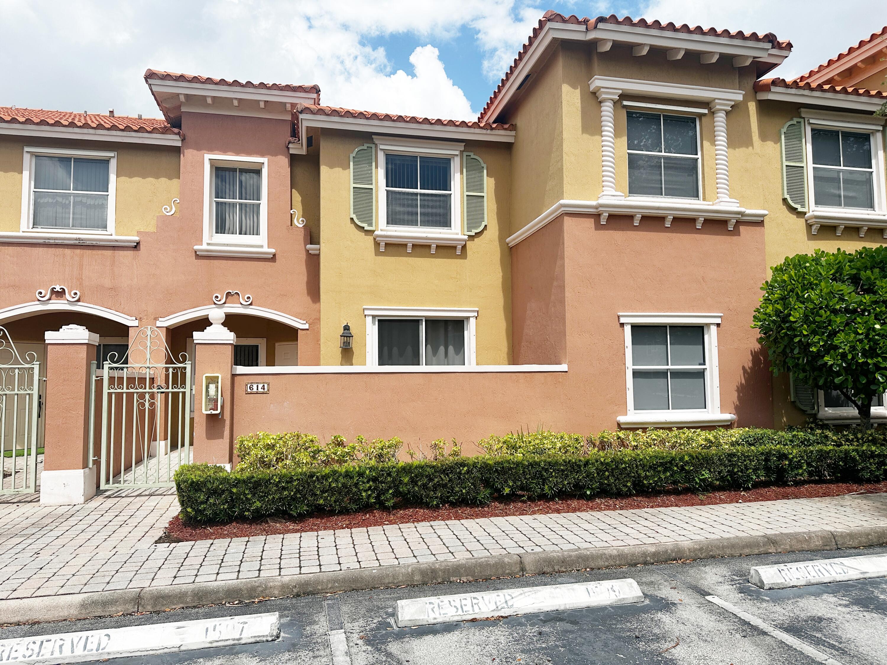 Foto de propiedad en 614 SW 106TH Avenue 1507, Pembroke Pines, FL 33025 Pembroke Pines con MLS# 