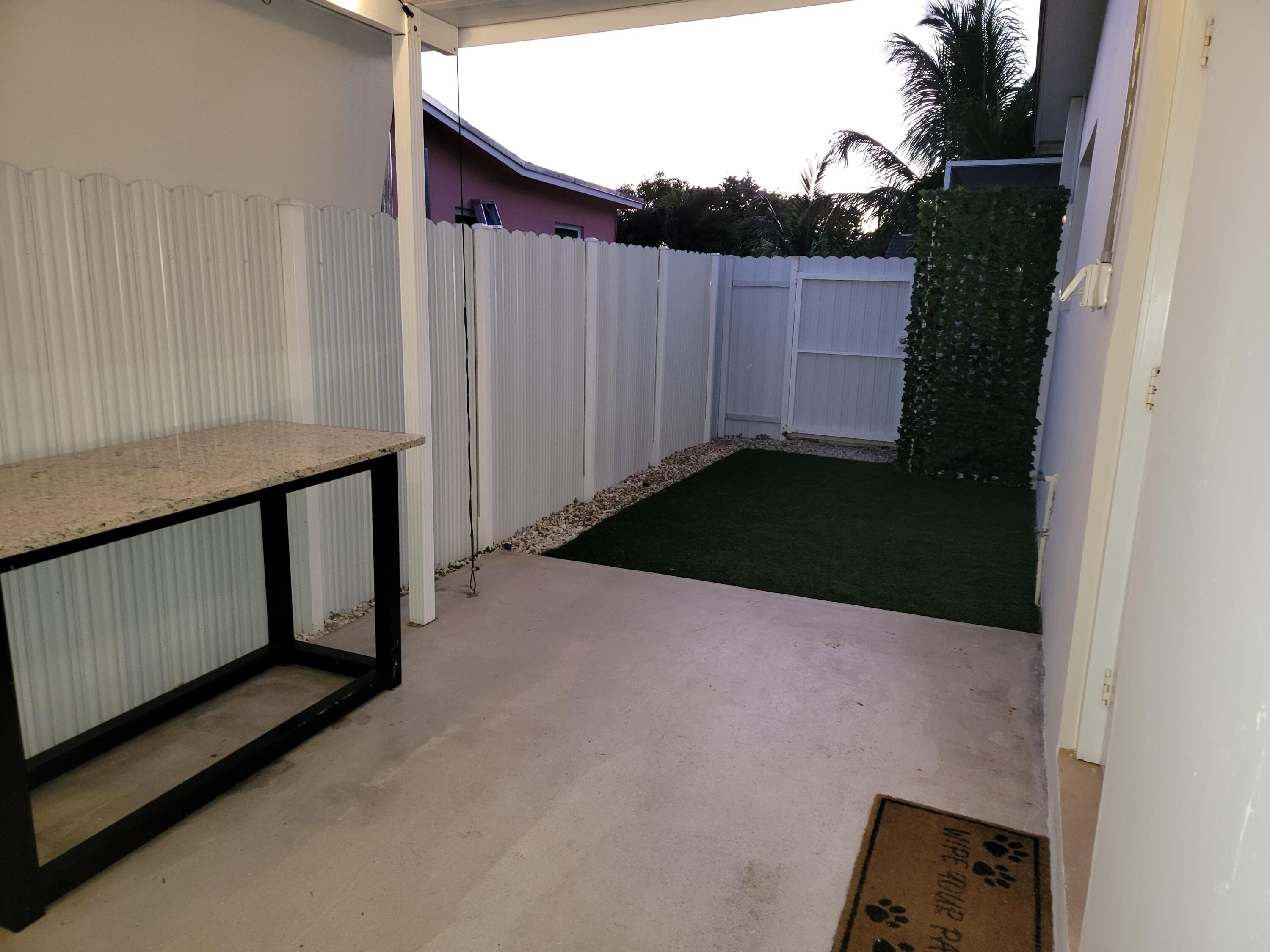Foto de propiedad en 1611 NW 63RD Avenue 2, Sunrise, FL 33313 Sunrise con MLS# 