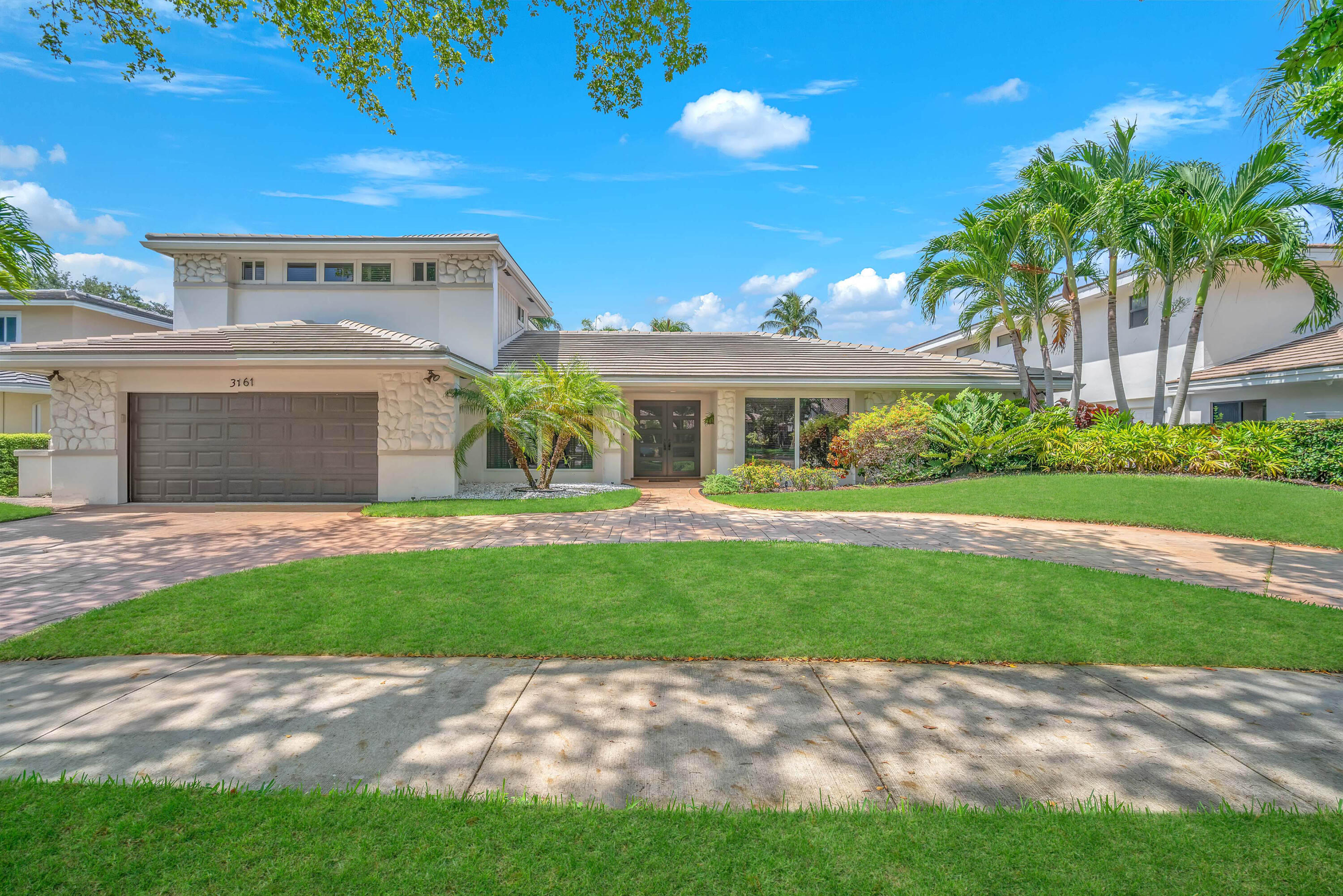 Foto de propiedad en 3161 N 36TH Street, Hollywood, FL 33021 Hollywood con MLS# 
