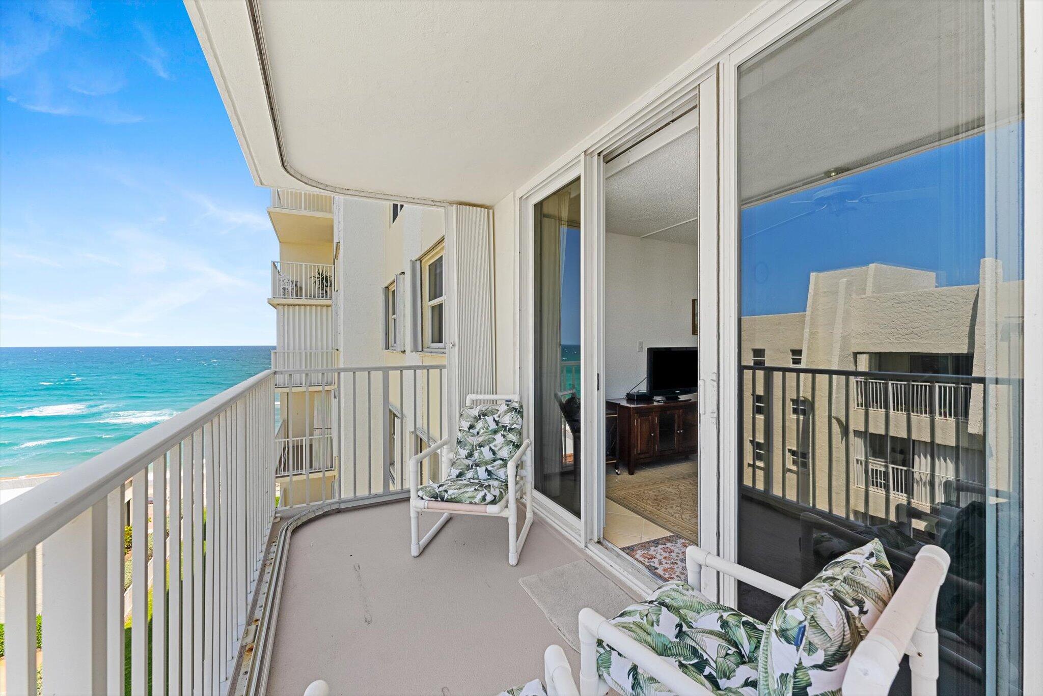 Foto de propiedad en 3540 S Ocean Boulevard 604, South Palm Beach, FL 33480 South Palm Beach con MLS# 