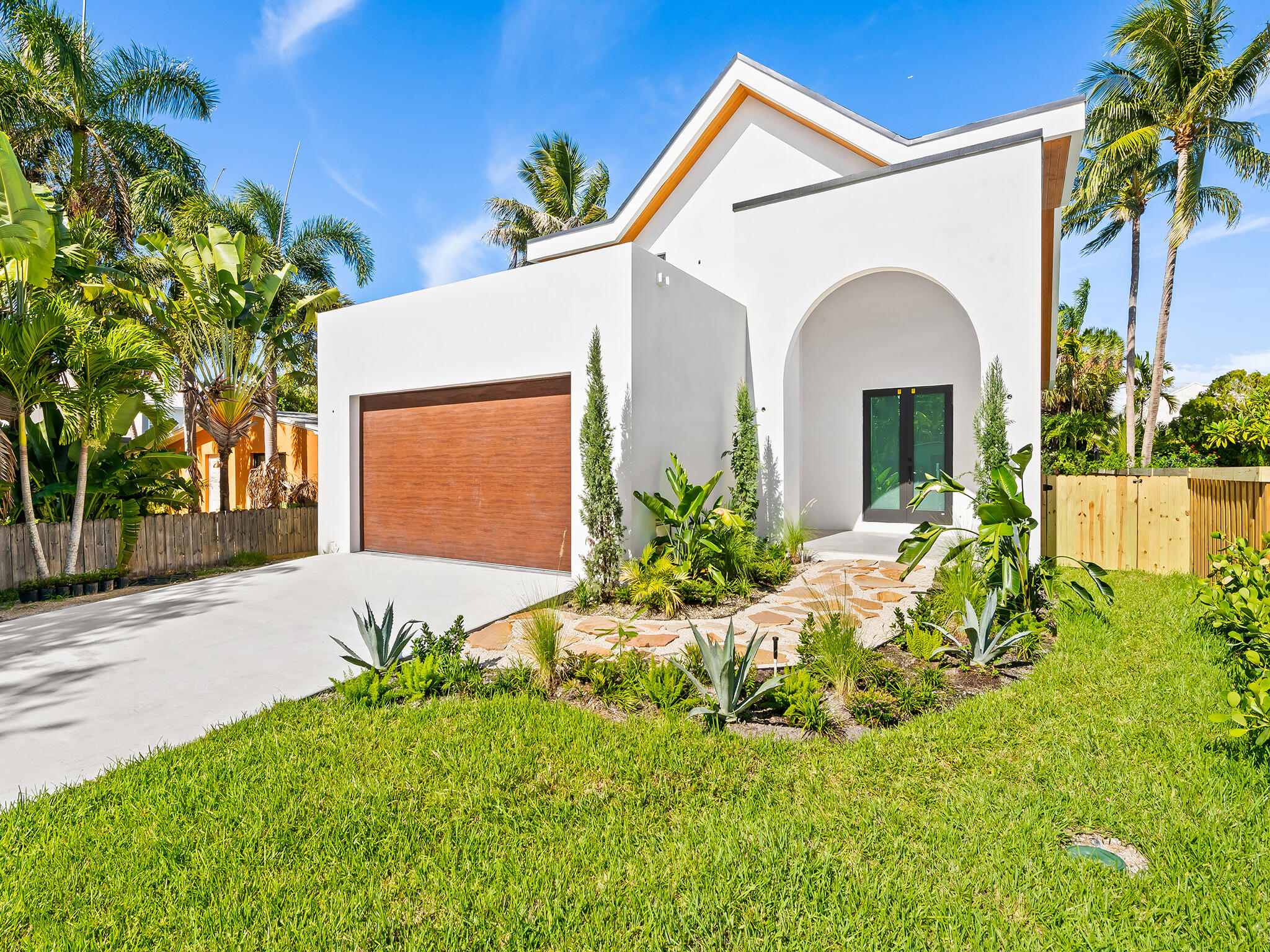 En Venta 1628 NE 17th Avenue, Fort Lauderdale, FL 33305, Fort Lauderdale, FL 33305