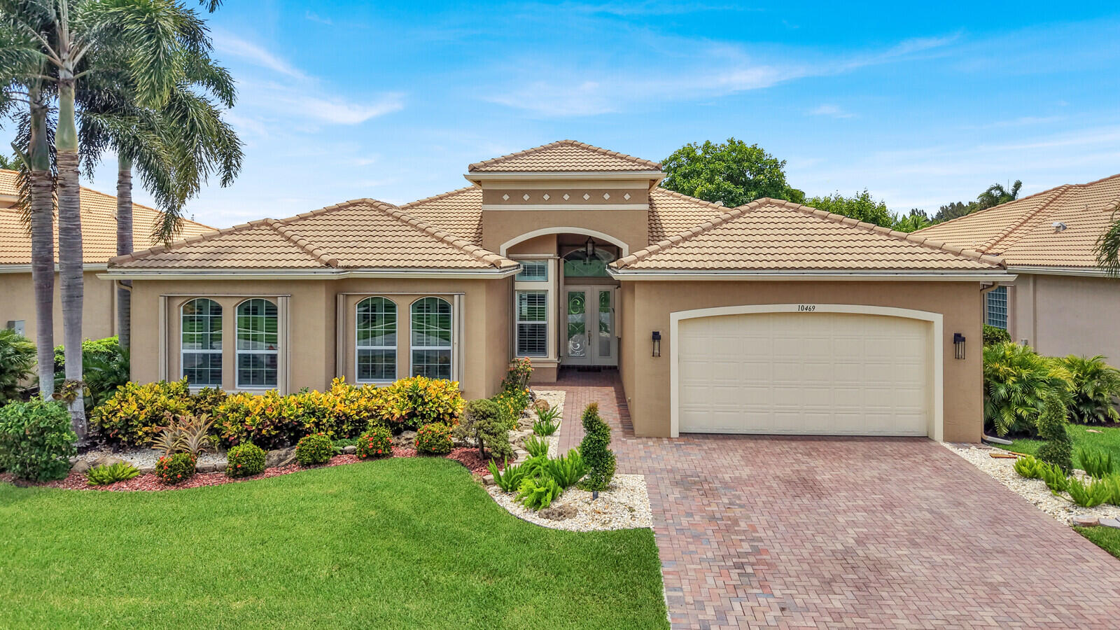 Foto de propiedad en 10469 Whitewind Circle, Boynton Beach, FL 33473 Boynton Beach con MLS# 