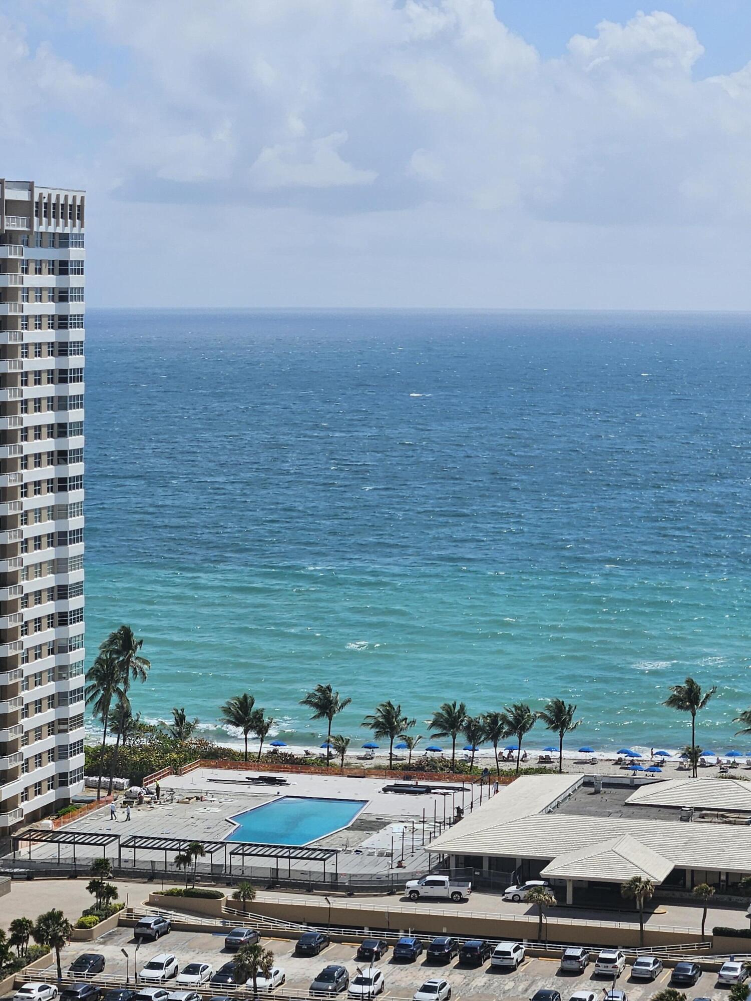 Foto de propiedad en 1985 S Ocean Drive 8p, Hallandale Beach, FL 33009 Hallandale Beach con MLS# 