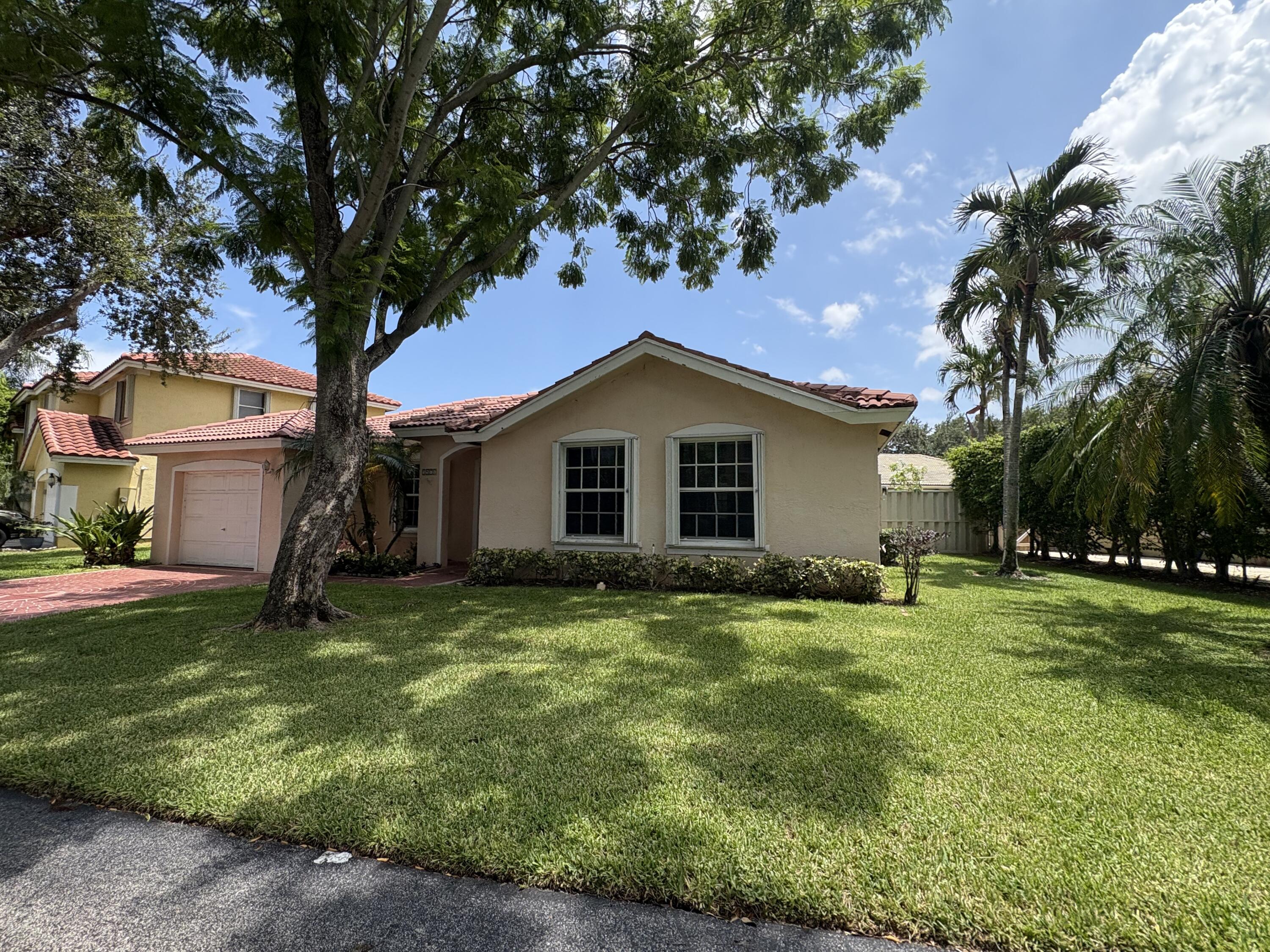Foto de propiedad en 3572 Sahara Springs Boulevard, Pompano Beach, FL 33069 Pompano Beach con MLS# 