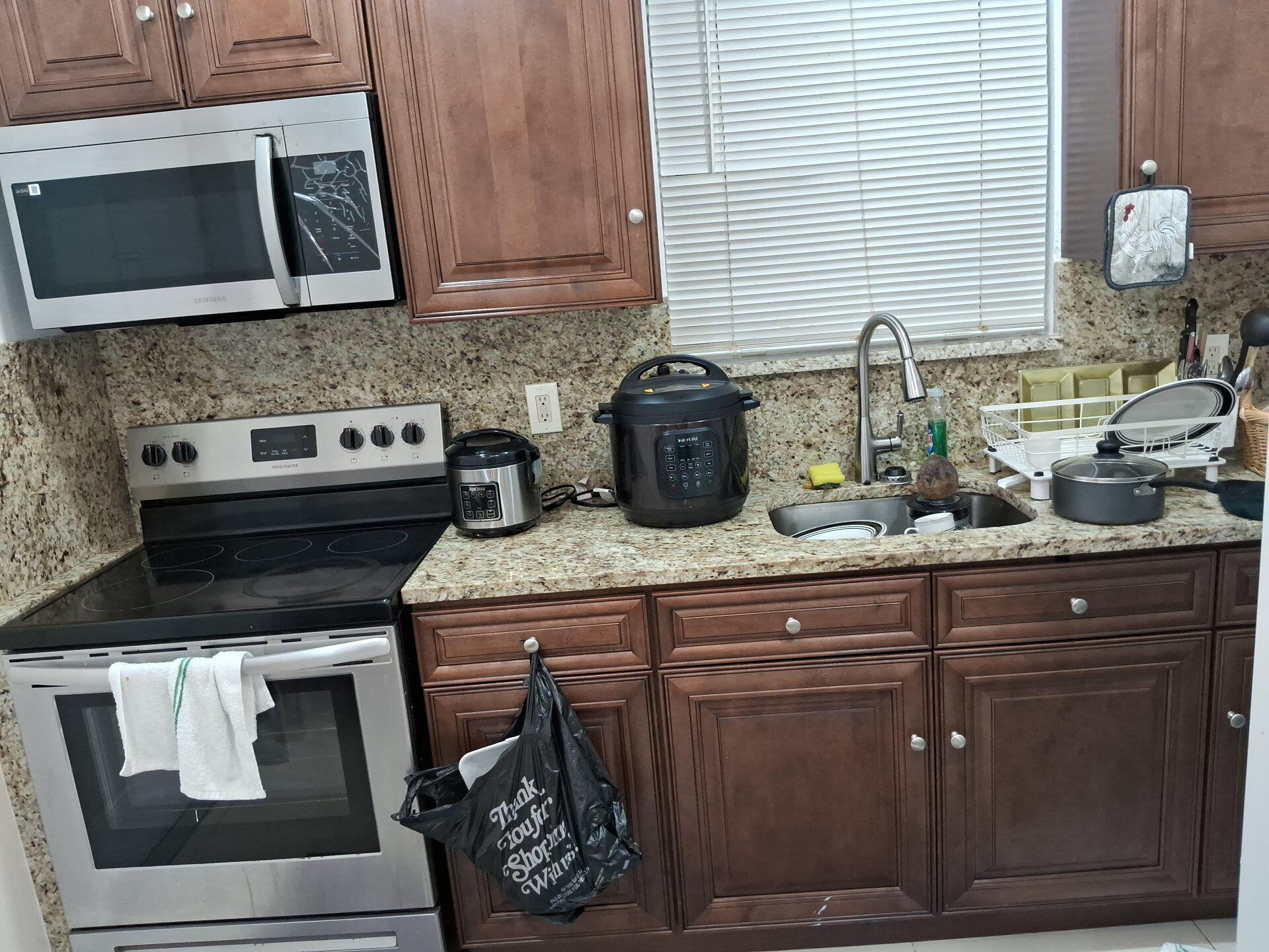 Foto de propiedad en 710 Columbus Parkway Fr, Hollywood, FL 33021 Hollywood con MLS# 