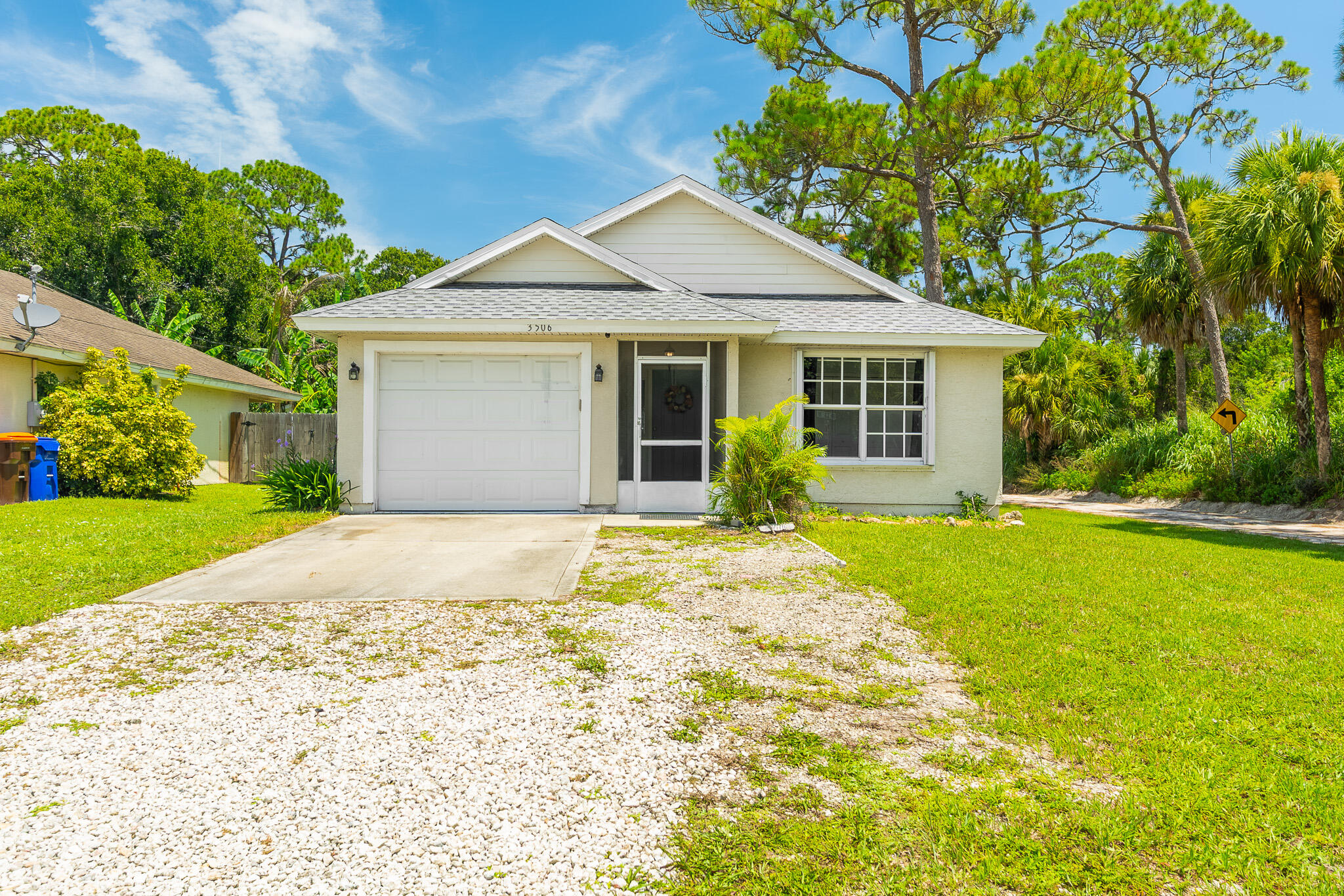 Foto de propiedad en 3506 3rd Street, Vero Beach, FL 32968 Vero Beach con MLS# 
