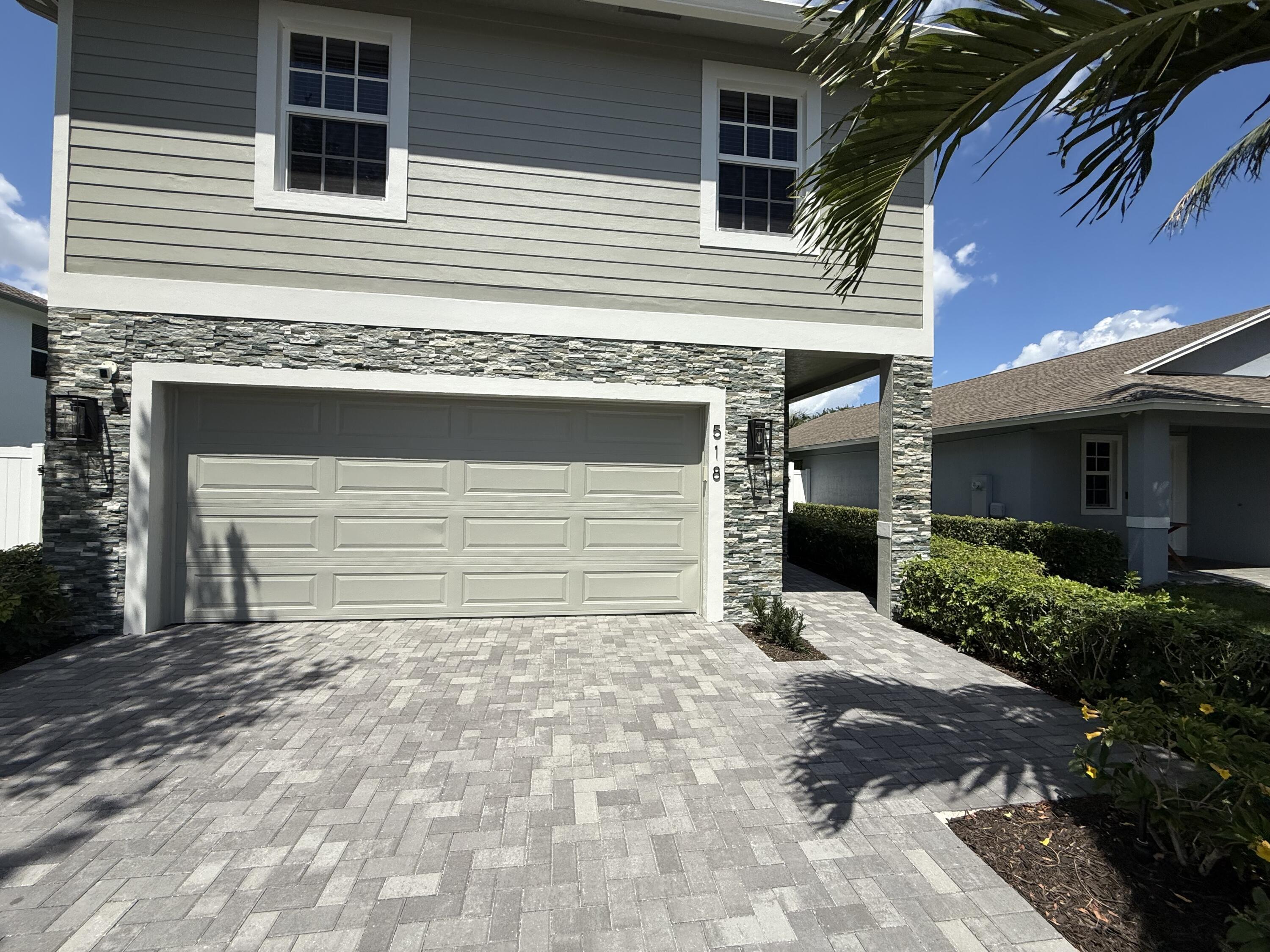 Foto de propiedad en 518 LUCKY Lane, Delray Beach, FL 33444 Delray Beach con MLS# 