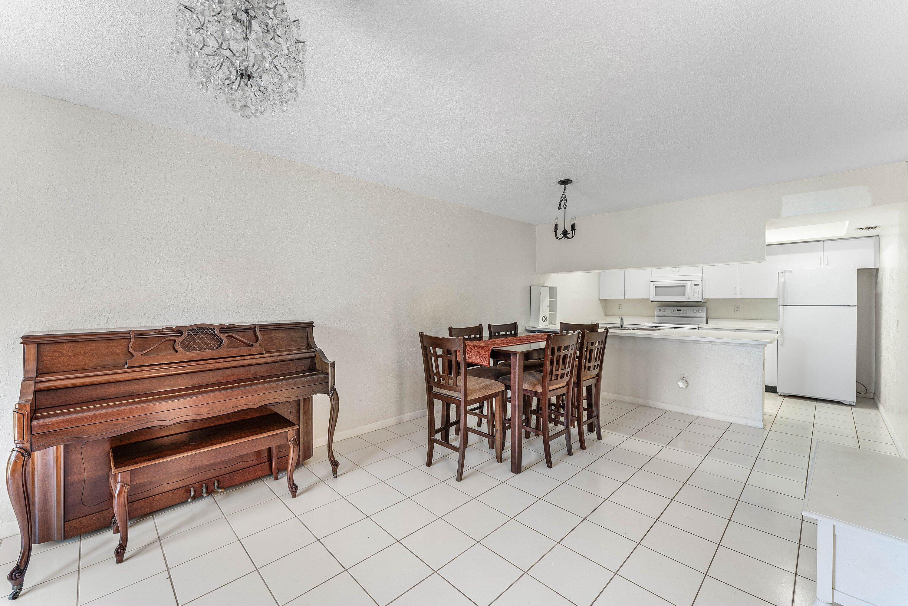 Foto de propiedad en 170 WATERSIDE Drive 170, Hypoluxo, FL 33462 Hypoluxo con MLS# 
