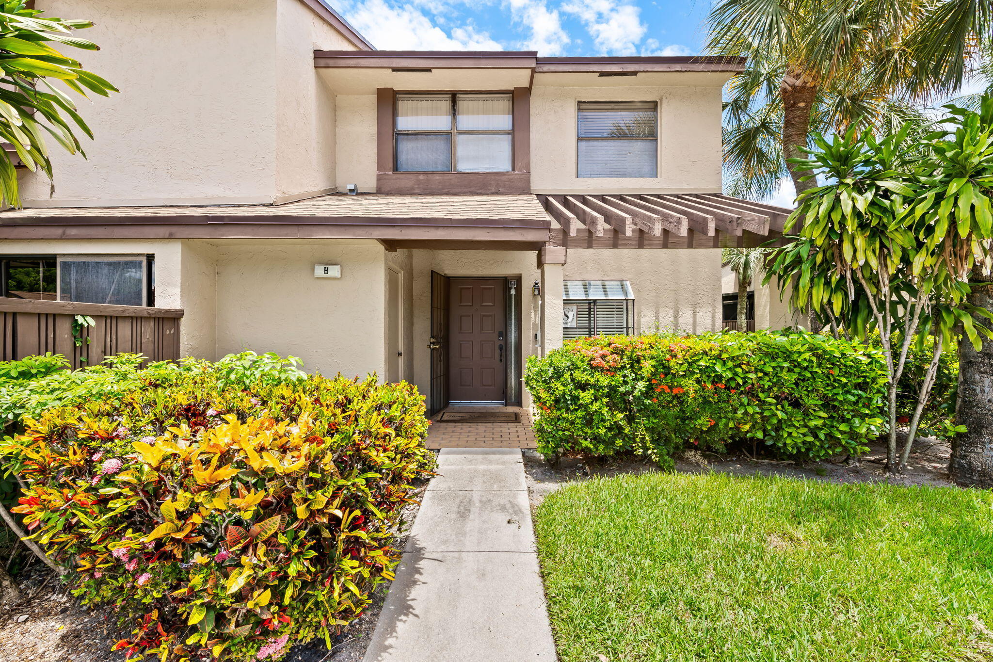 Foto de propiedad en 3952 COCOPLUM Circle 3646, Coconut Creek, FL 33063 Coconut Creek con MLS# 