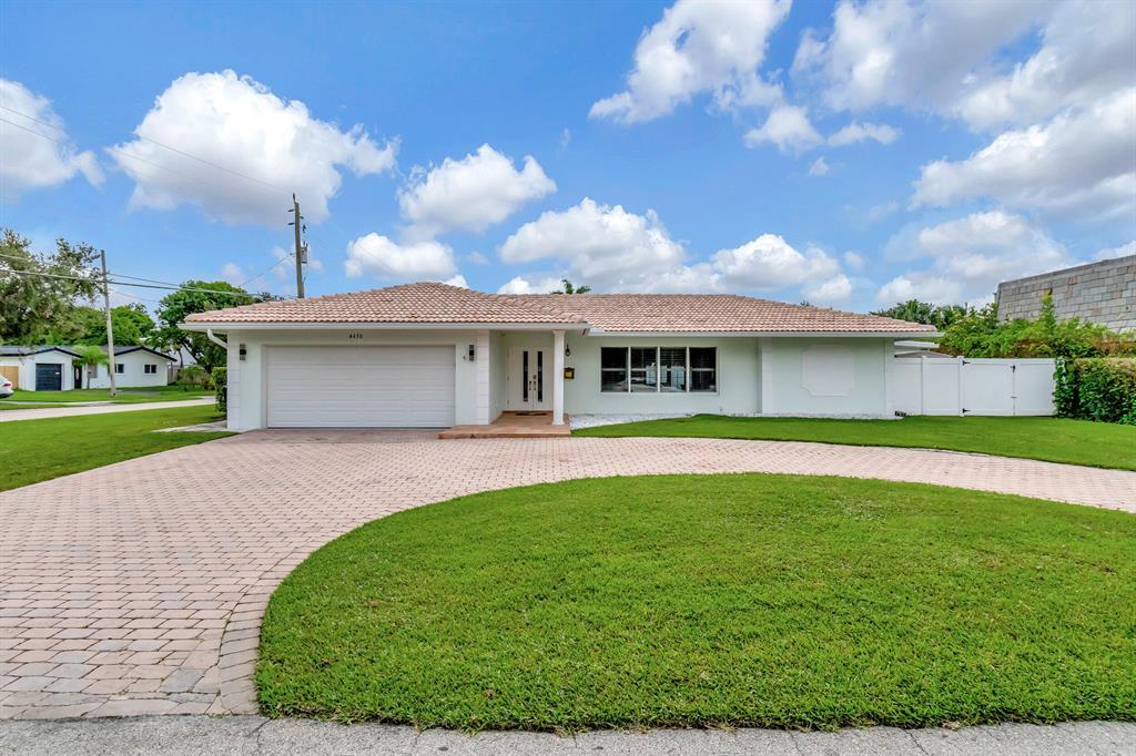 Foto de propiedad en 4450 NE 23RD Avenue, Lighthouse Point, FL 33064 Lighthouse Point con MLS# 