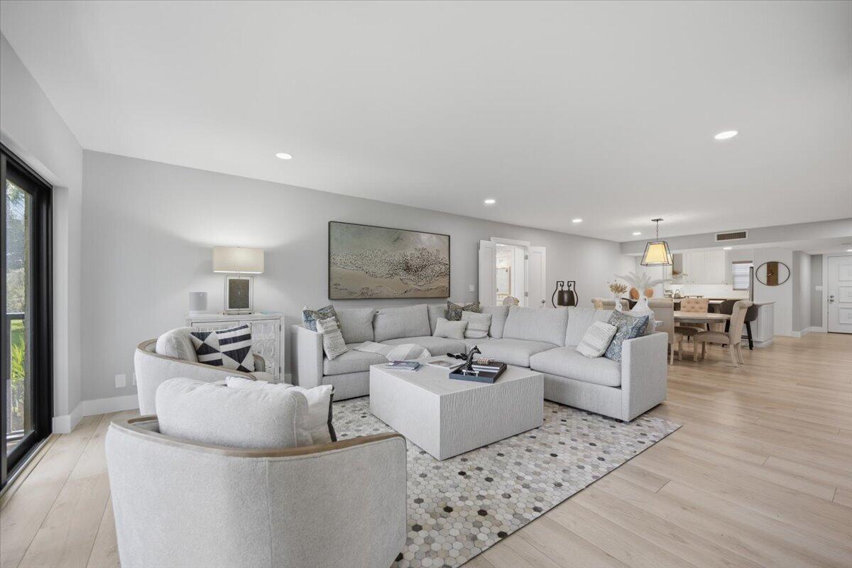 Foto de propiedad en 300 N Highway A1A 206n, Jupiter, FL 33477 Jupiter con MLS# 