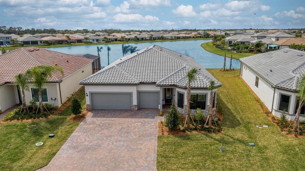 En Renta 818 SE COURANCES Drive, Port St. Lucie, FL 34984, Port St. Lucie, FL 34984