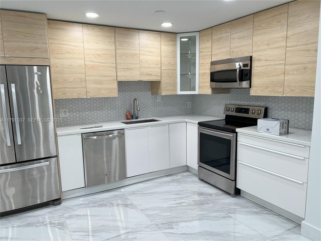 Foto de propiedad en 4337 SW 49TH Street, Dania Beach, FL 33314 Dania Beach con MLS# 