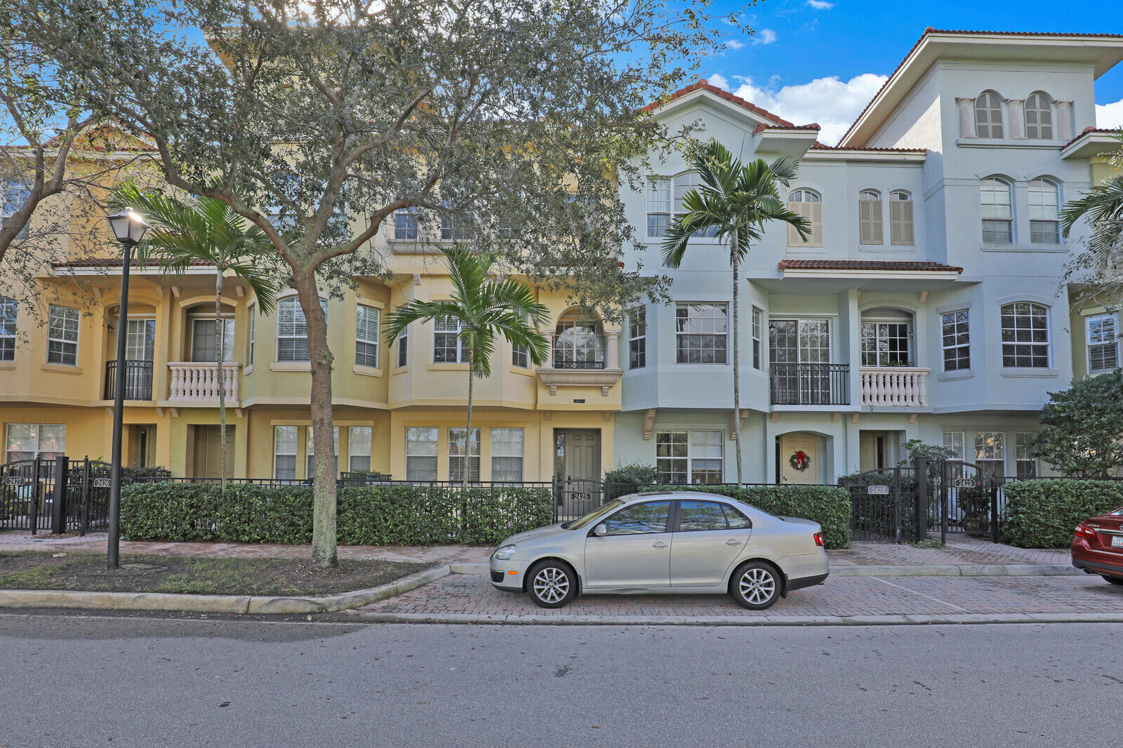Foto de propiedad en 2425 San Pietro Circle, Palm Beach Gardens, FL 33410 Palm Beach Gardens con MLS# 