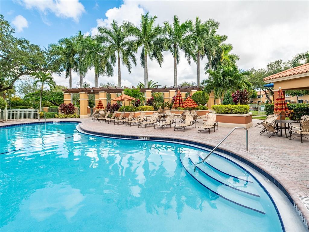 Foto de propiedad en 2319 MARINER Court 2706, Dania Beach, FL 33312 Dania Beach con MLS# 