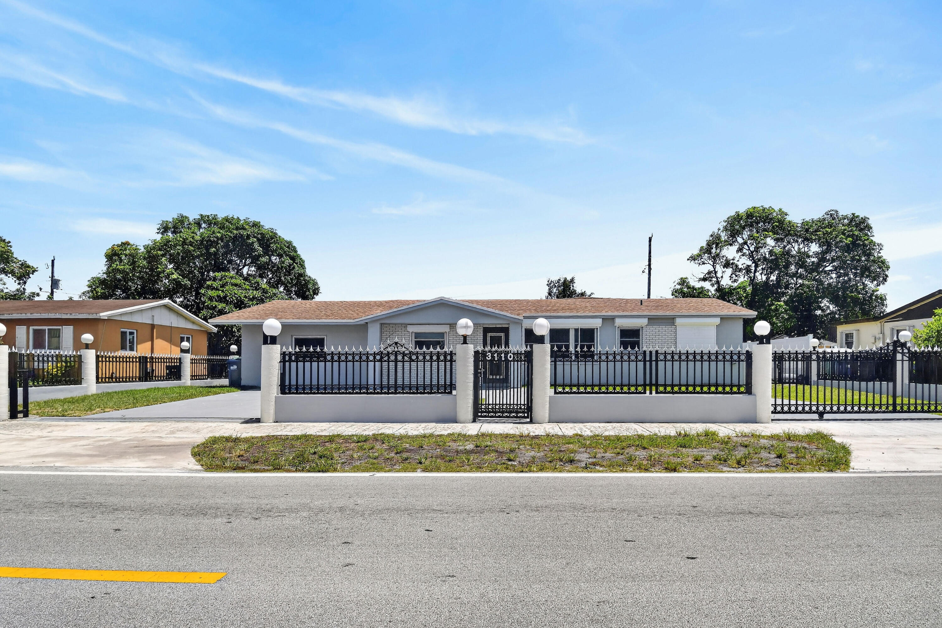 Foto de propiedad en 3110 NW 211TH Street, Miami Gardens, FL 33056 Miami Gardens con MLS# 