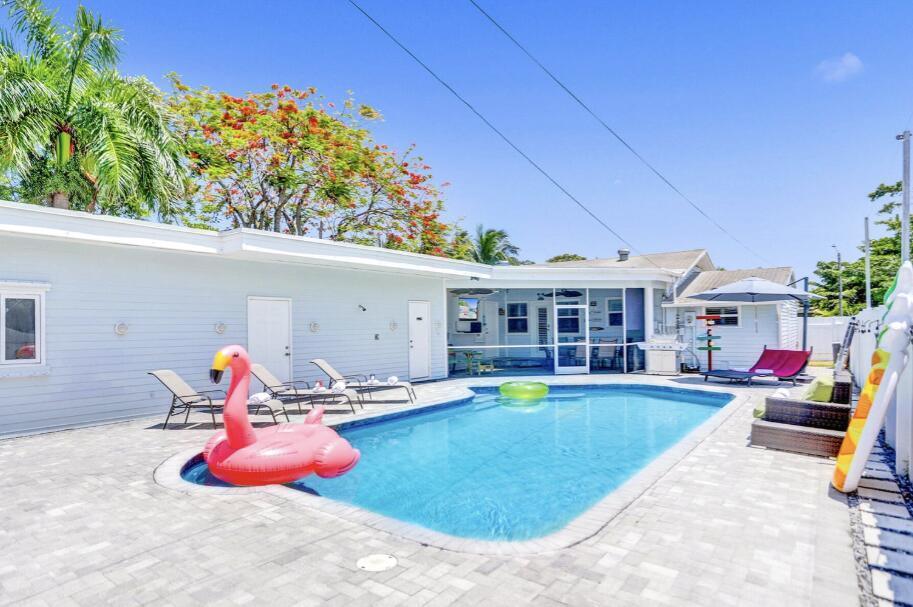 Foto de propiedad en 42 SW 12TH Street, Dania Beach, FL 33004 Dania Beach con MLS# 