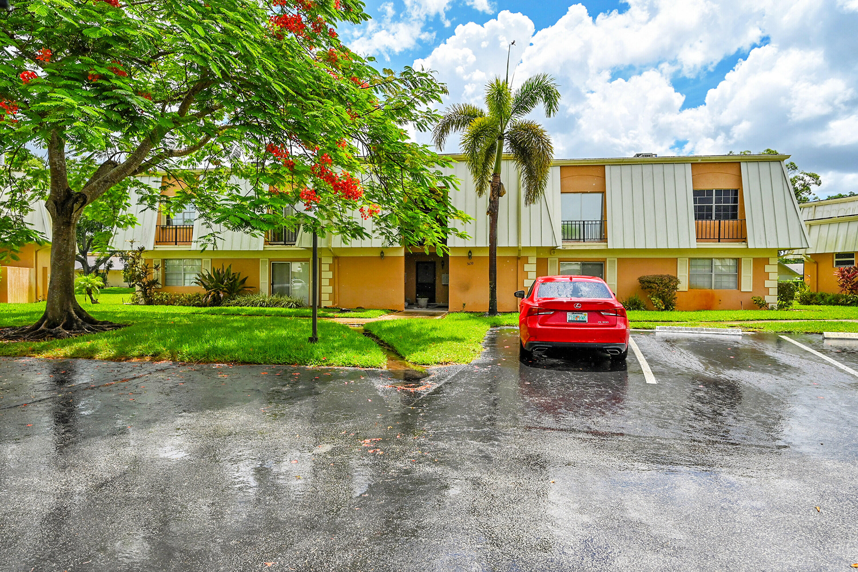 Foto de propiedad en 3630 Citrus Trace 4, Davie, FL 33328 Davie con MLS# 