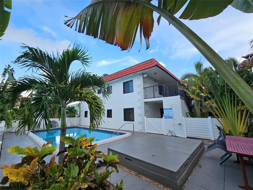 Foto de propiedad en 2201 NE 36th Street 208, Lighthouse Point, FL 33064 Lighthouse Point con MLS# 