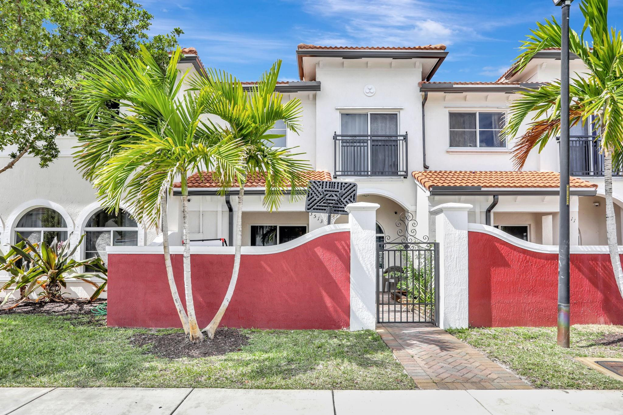 Foto de propiedad en 3513 NW 29TH Court, Lauderdale Lakes, FL 33311 Lauderdale Lakes con MLS# 