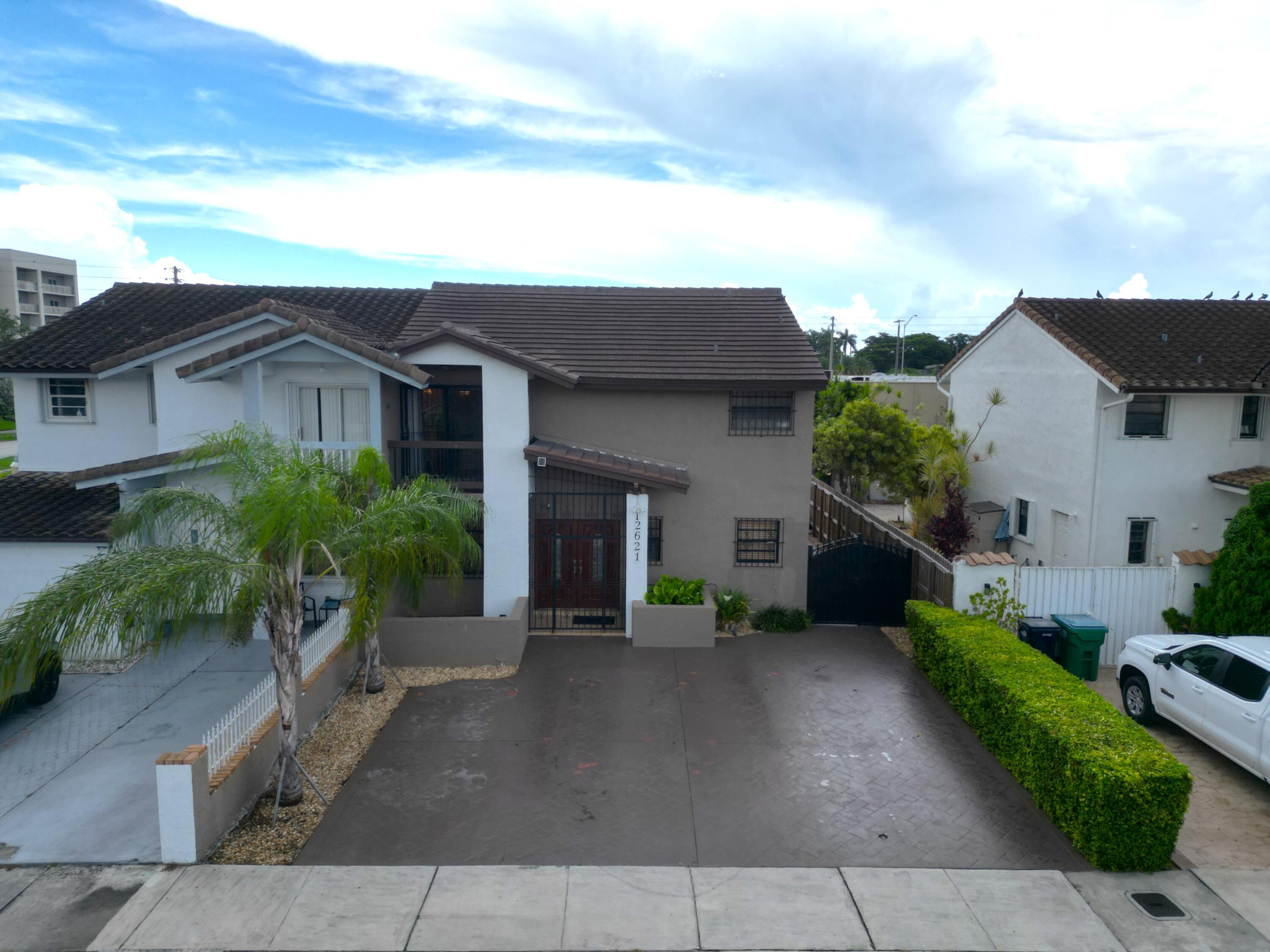 En Venta 12621 SW 9TH Street, Miami, FL 33184, Miami, FL 33184