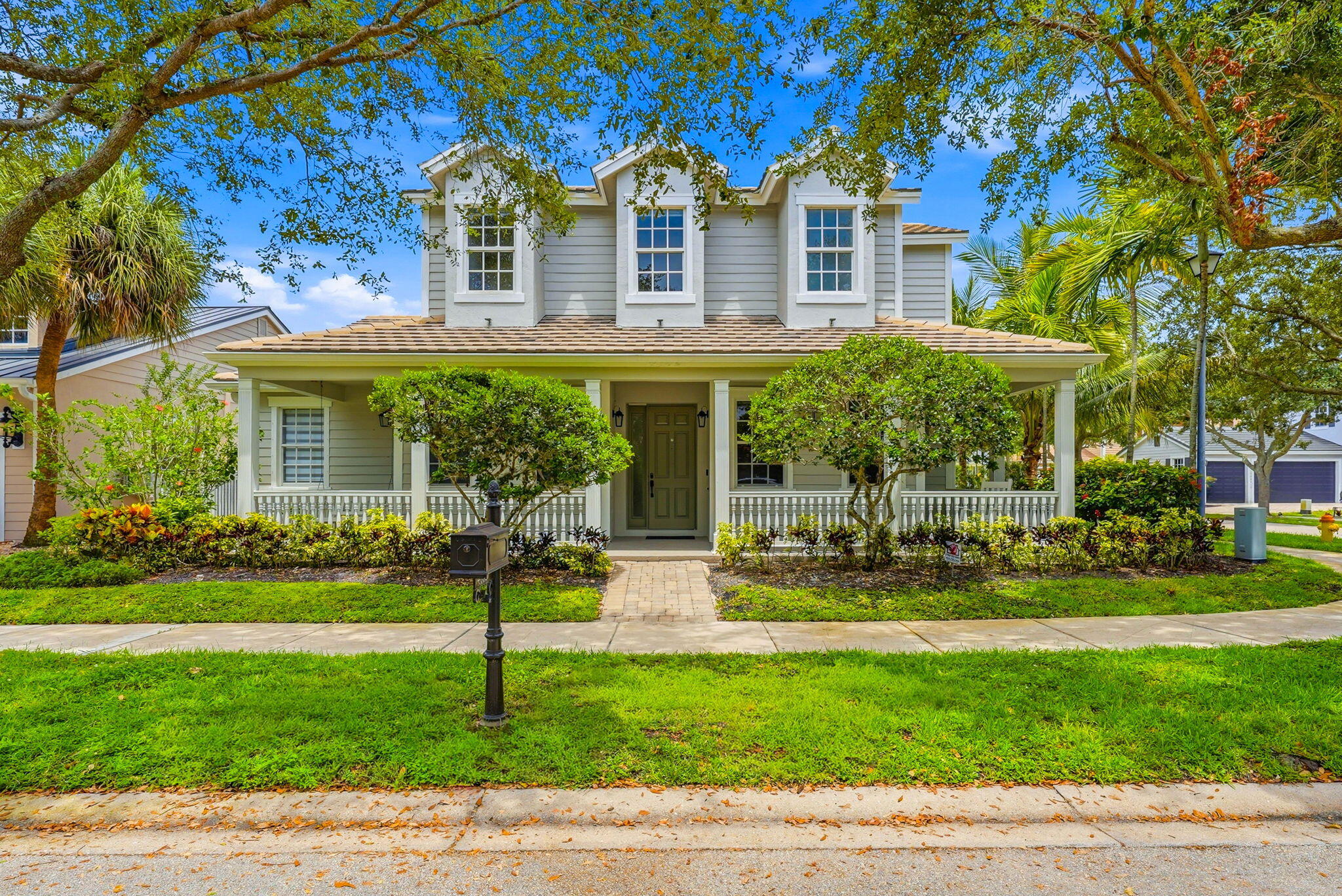 Vendido 4762 VILLAGE Way, Davie, FL 33314, Davie, FL 33314