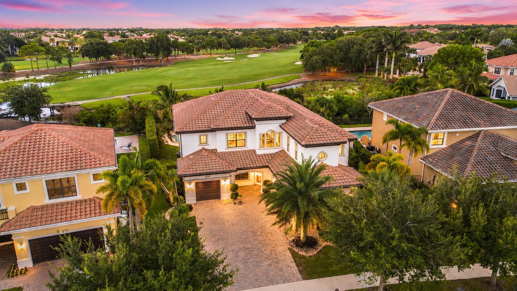 Foto de propiedad en 8142 Bradford Way, Parkland, FL 33076 Parkland con MLS# 