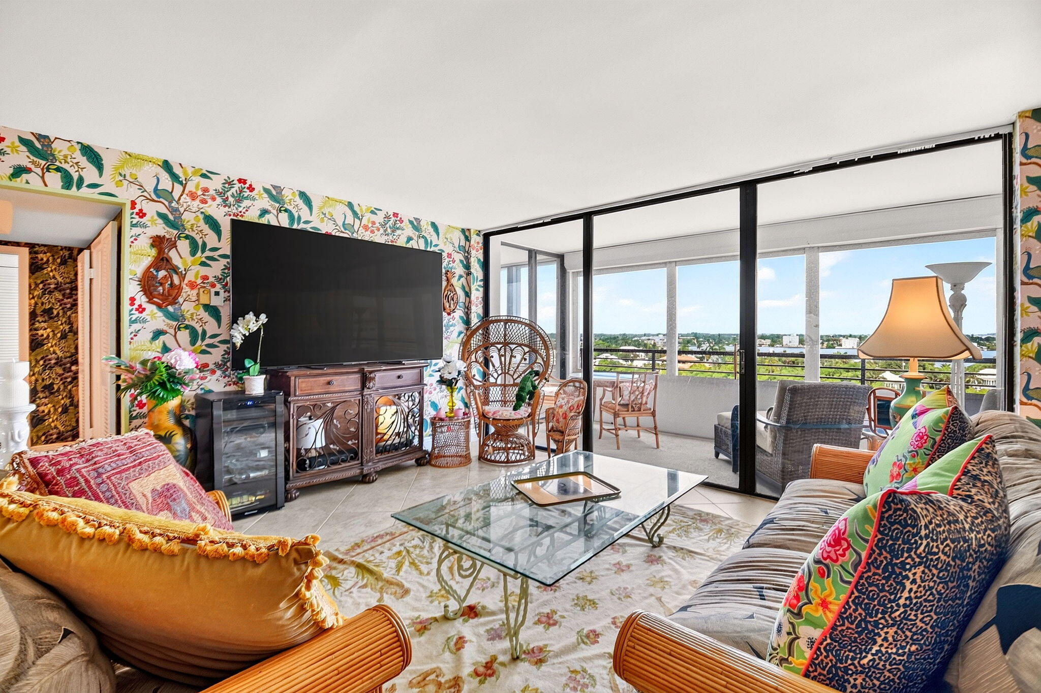 Foto de propiedad en 3589 S Ocean Boulevard 908, South Palm Beach, FL 33480 South Palm Beach con MLS# 
