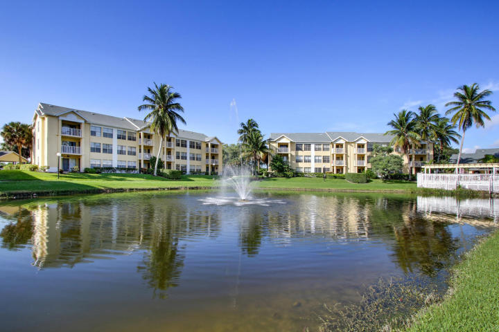 Foto de propiedad en 6283 La Costa Drive L, Boca Raton, FL 33433 Boca Raton con MLS# 