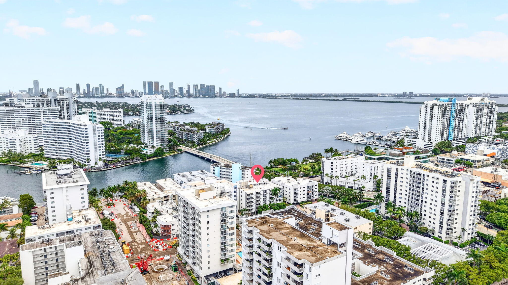 Foto de propiedad en 1670 Bay Road 3F, Miami Beach, FL 33139 Miami Beach con MLS# 