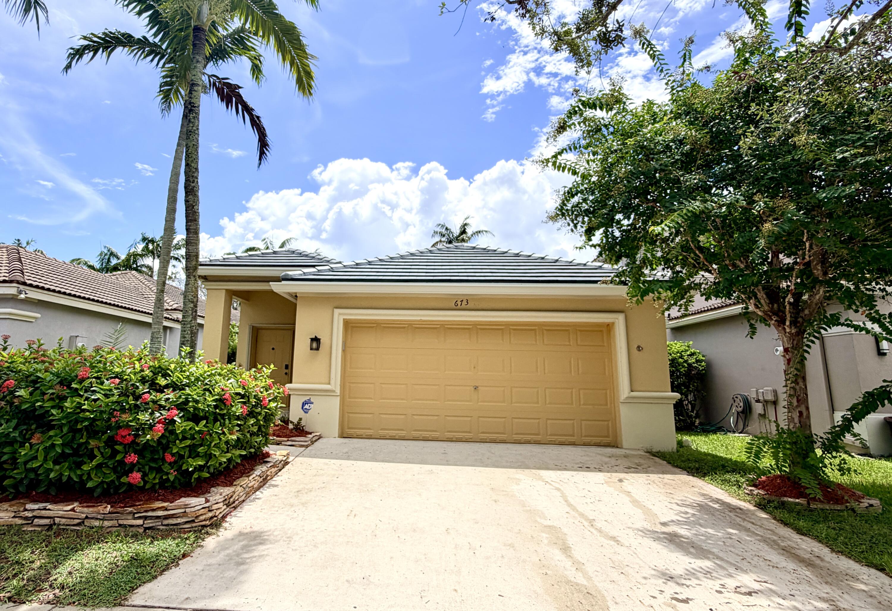 Foto de propiedad en 673 CONSERVATION Drive, Weston, FL 33327 Weston con MLS# 