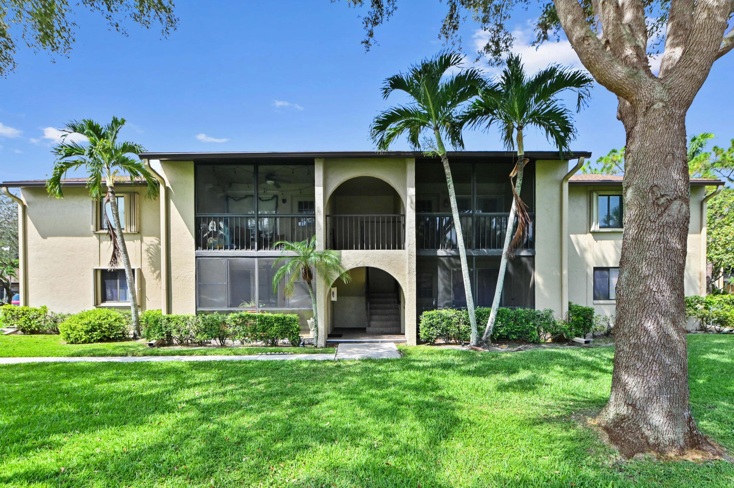 Foto de propiedad en 539 Shady Pine Way C1, Greenacres, FL 33415 Greenacres con MLS# 