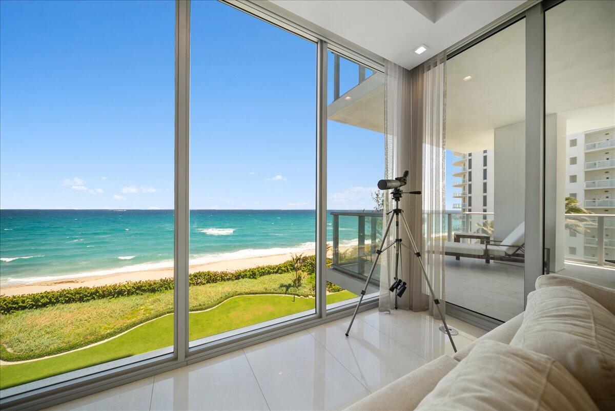 Foto de propiedad en 5000 N OCEAN Drive 603, Singer Island, FL 33404 Singer Island con MLS# 