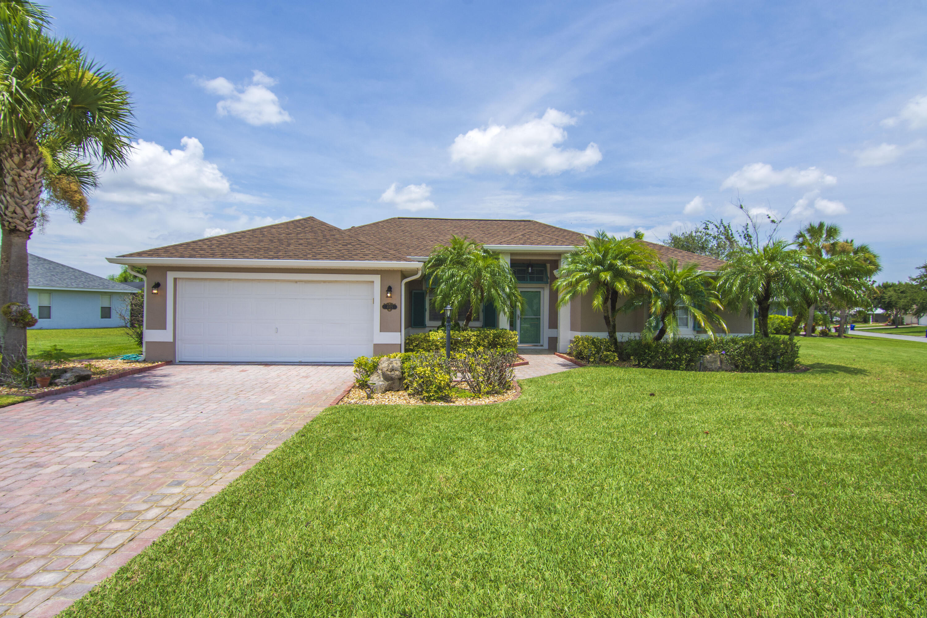 En Venta 1025 SOUTHLAKES Way SW, Vero Beach, FL 32968, Vero Beach, FL 32968