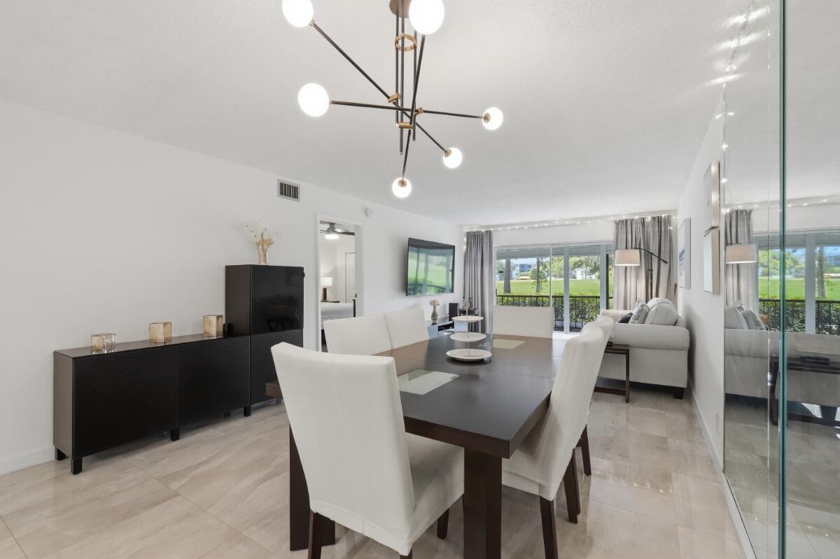 Foto de propiedad en 6100 NW 44TH Street 104, Lauderhill, FL 33319 Lauderhill con MLS# 