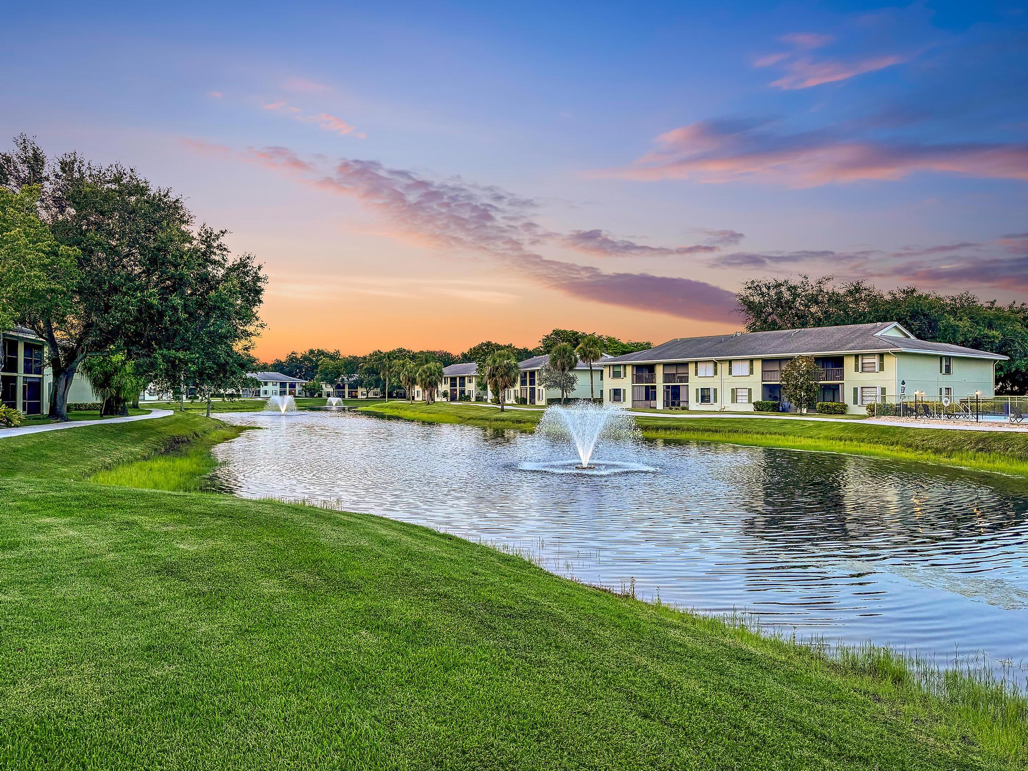 Foto de propiedad en 1901 Sabal Ridge Court D, Palm Beach Gardens, FL 33418 Palm Beach Gardens con MLS# 