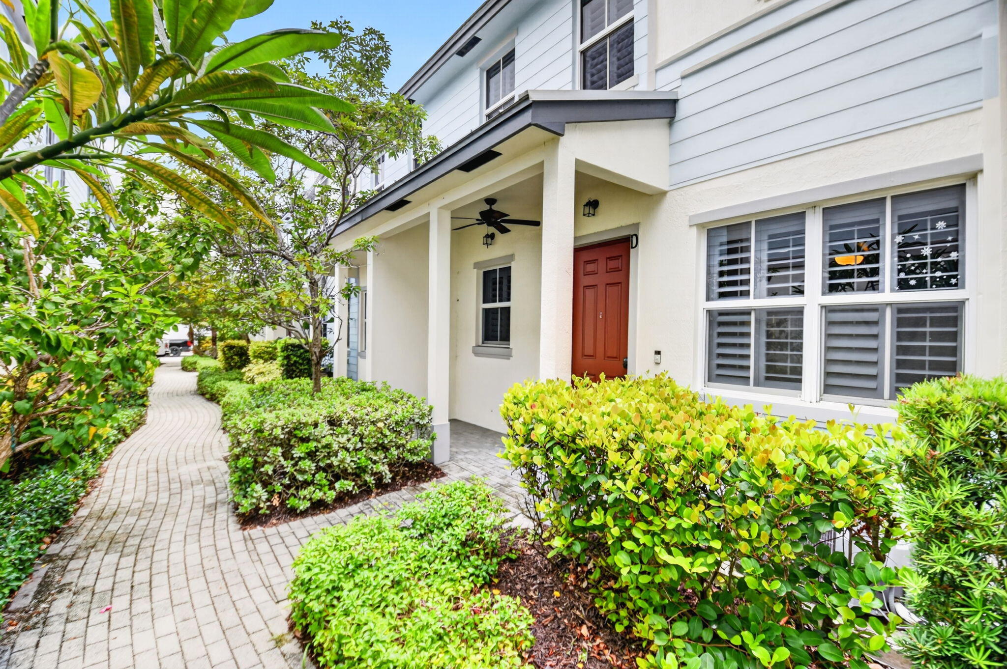 Alquilada 121 N K Street D, Lake Worth Beach, FL 33460, Lake Worth Beach, FL 33460
