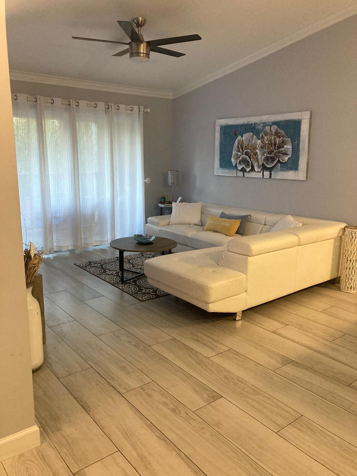 Foto de propiedad en 4856 N STATE ROAD 7 1303, Coconut Creek, FL 33073 Coconut Creek con MLS# 