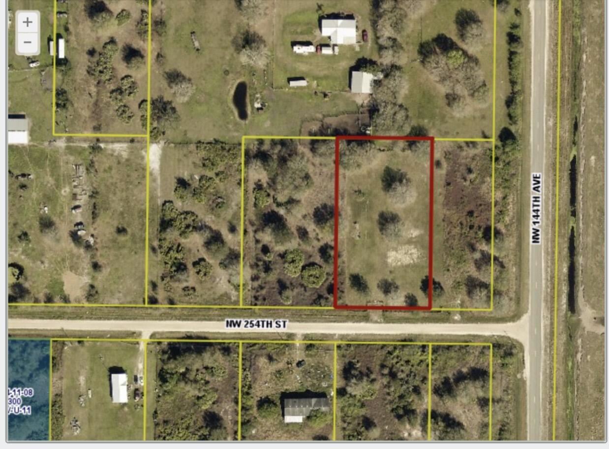 Foto de propiedad en 14467 NW 254th Street, Okeechobee, FL 34972 Okeechobee con MLS# 