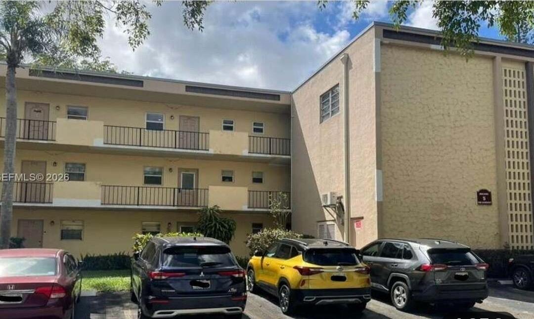 En Venta 100 ASHBURY Road 206, Hollywood, FL 33024, Hollywood, FL 33024